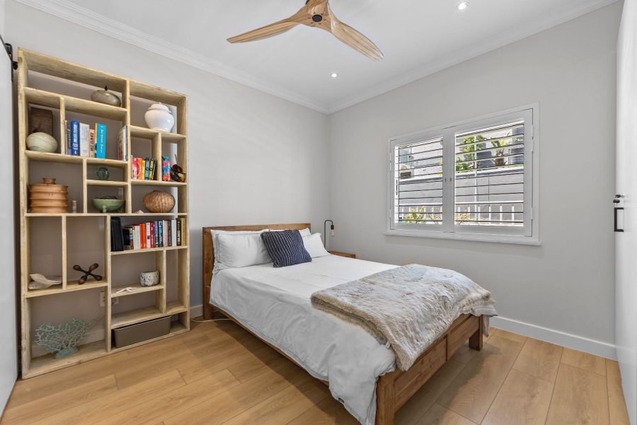 4 Bedroom Property for Sale in Sea Point Western Cape